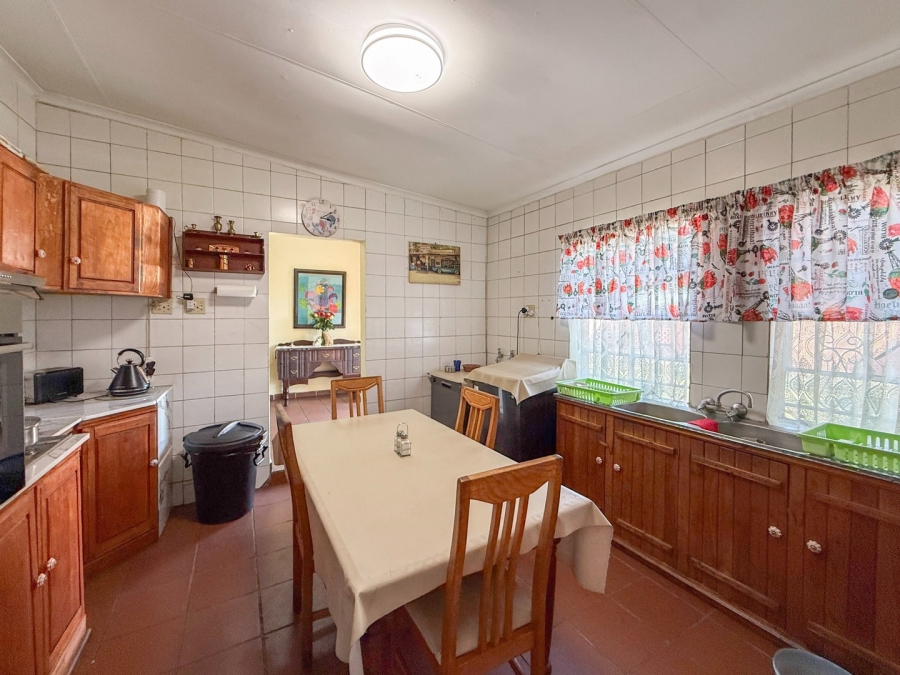 4 Bedroom Property for Sale in De Kroon A H North West